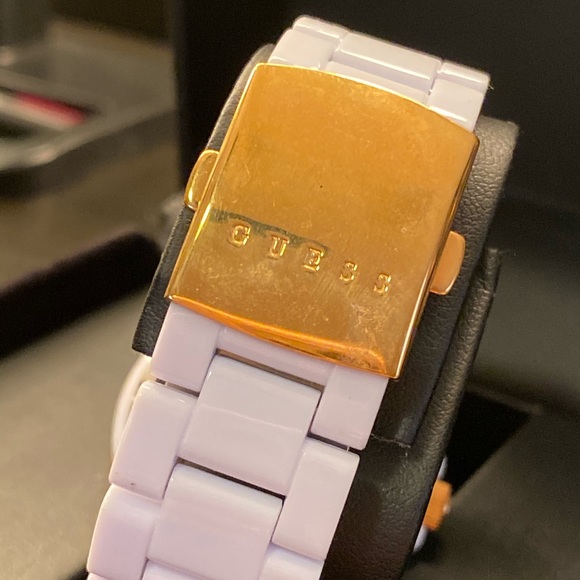 Guess Watch - Picture 4 of 4